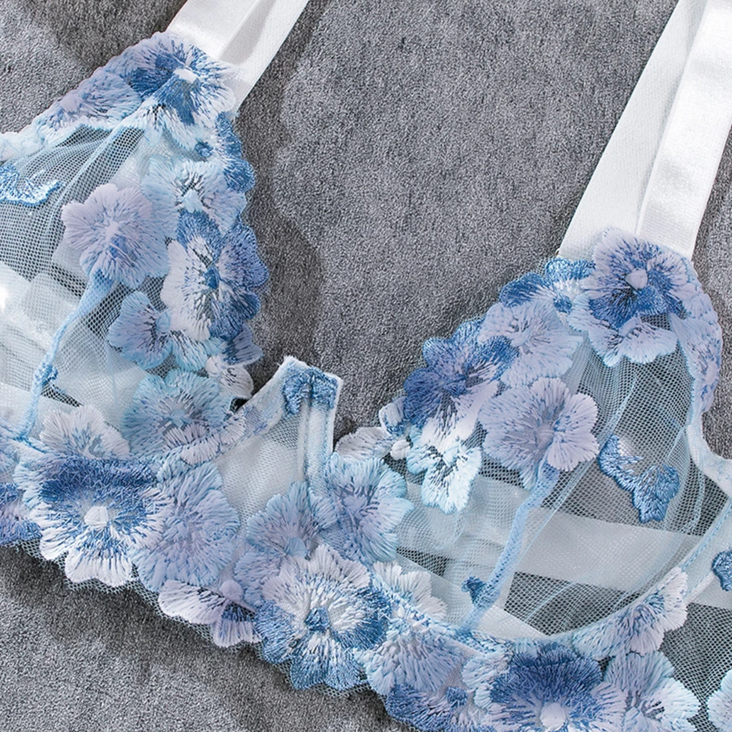 Nakışlı Tül Sütyen & Tanga Seti: Floral Fısıltı