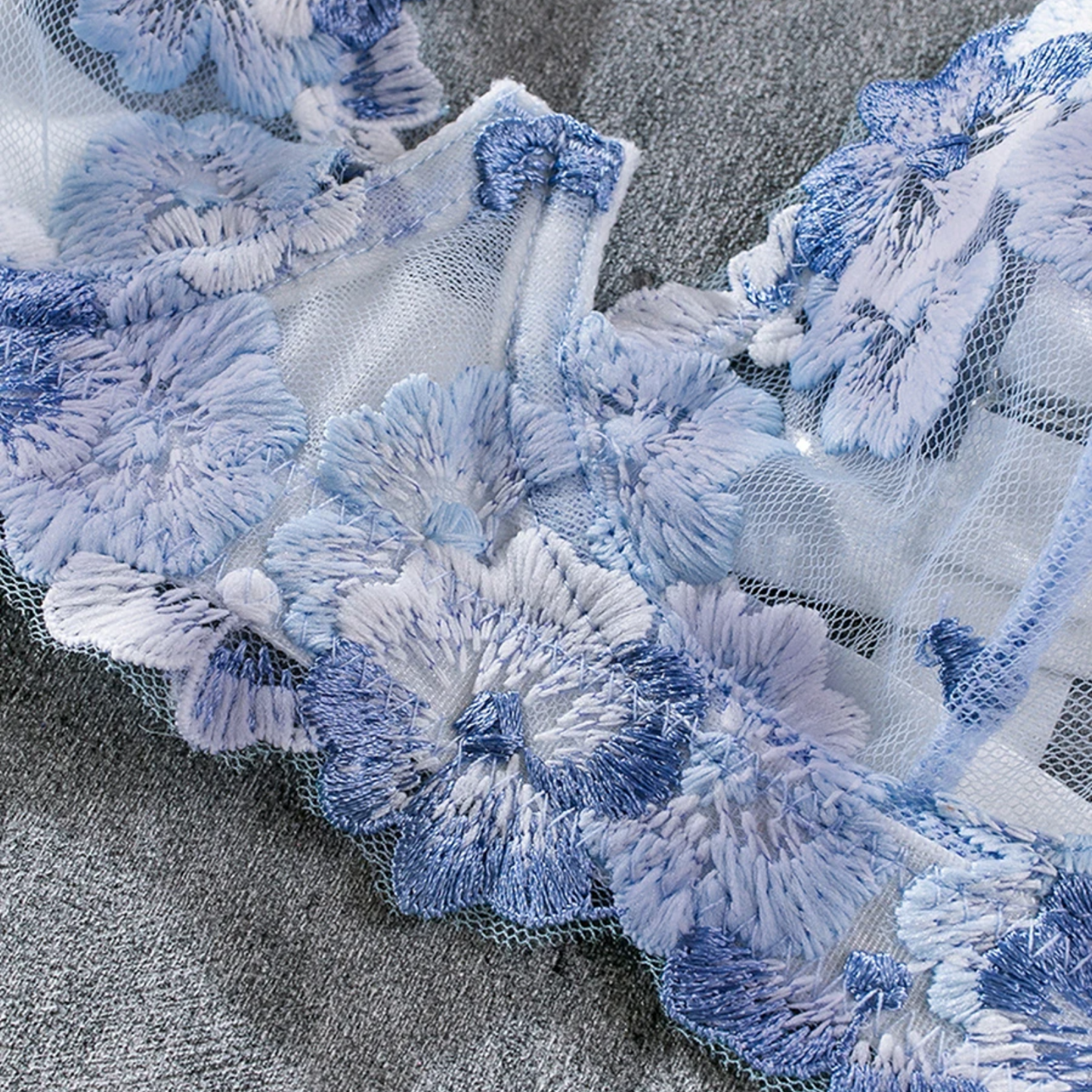 Nakışlı Tül Sütyen & Tanga Seti: Floral Fısıltı