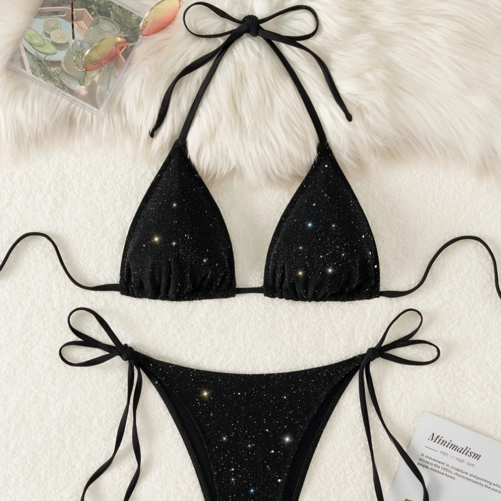 Lustra: Işıltılı Üçgen Bikini Takımı