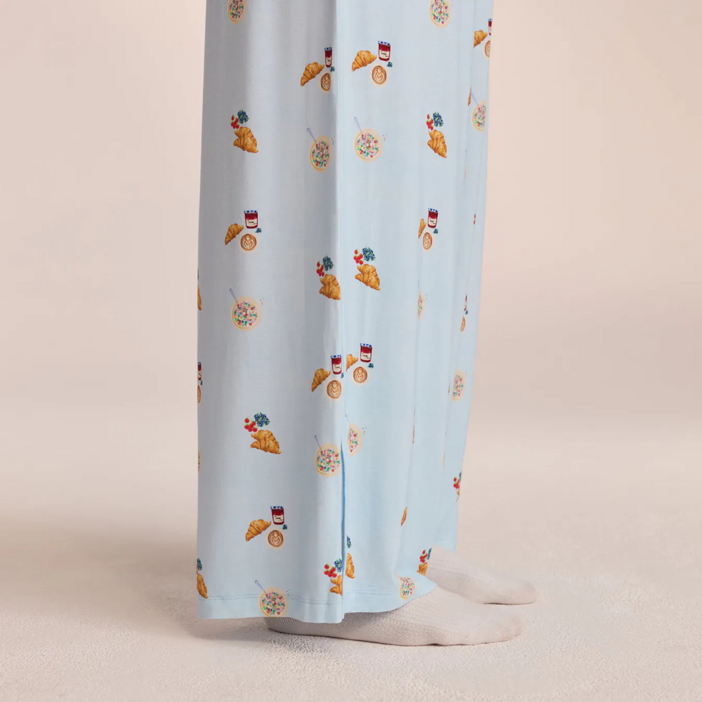 Bamboo Ease: Düğmeli Uzun Kollu Bambu Pijama Takımı