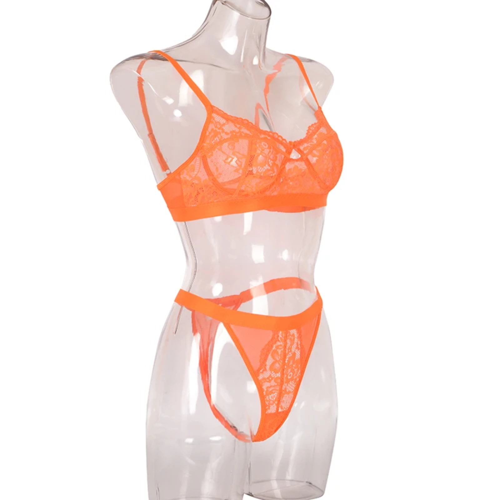 Velvet Lace: Dantelin Zarafetle Buluştuğu Set