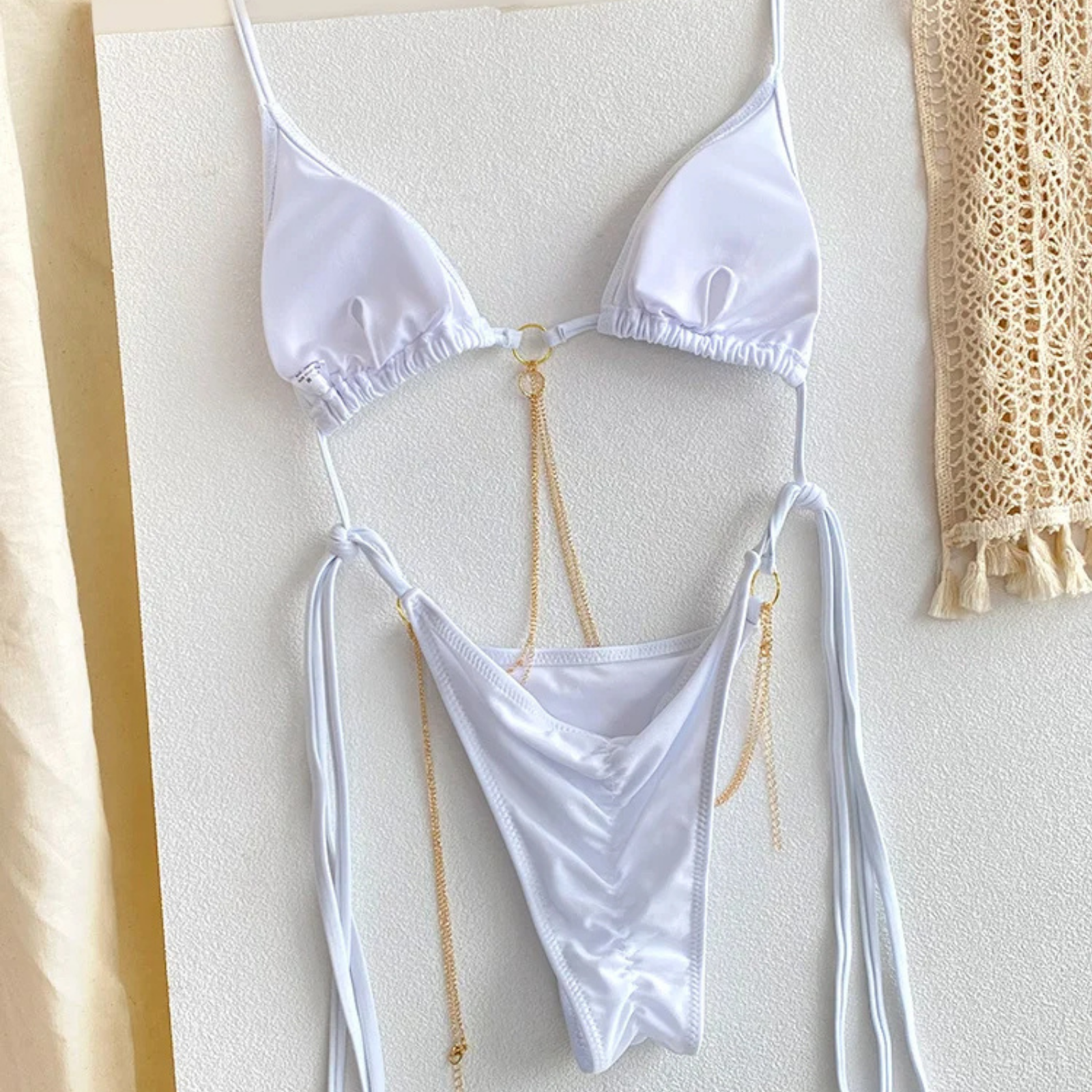 Sunlace: Zincir Sırt Bağlantılı Desenli Bikini Seti