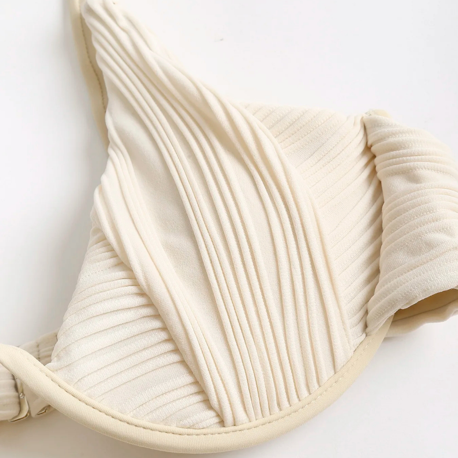 WaveForm: Dikey Desenli Ayarlanabilir Bikini Takımı