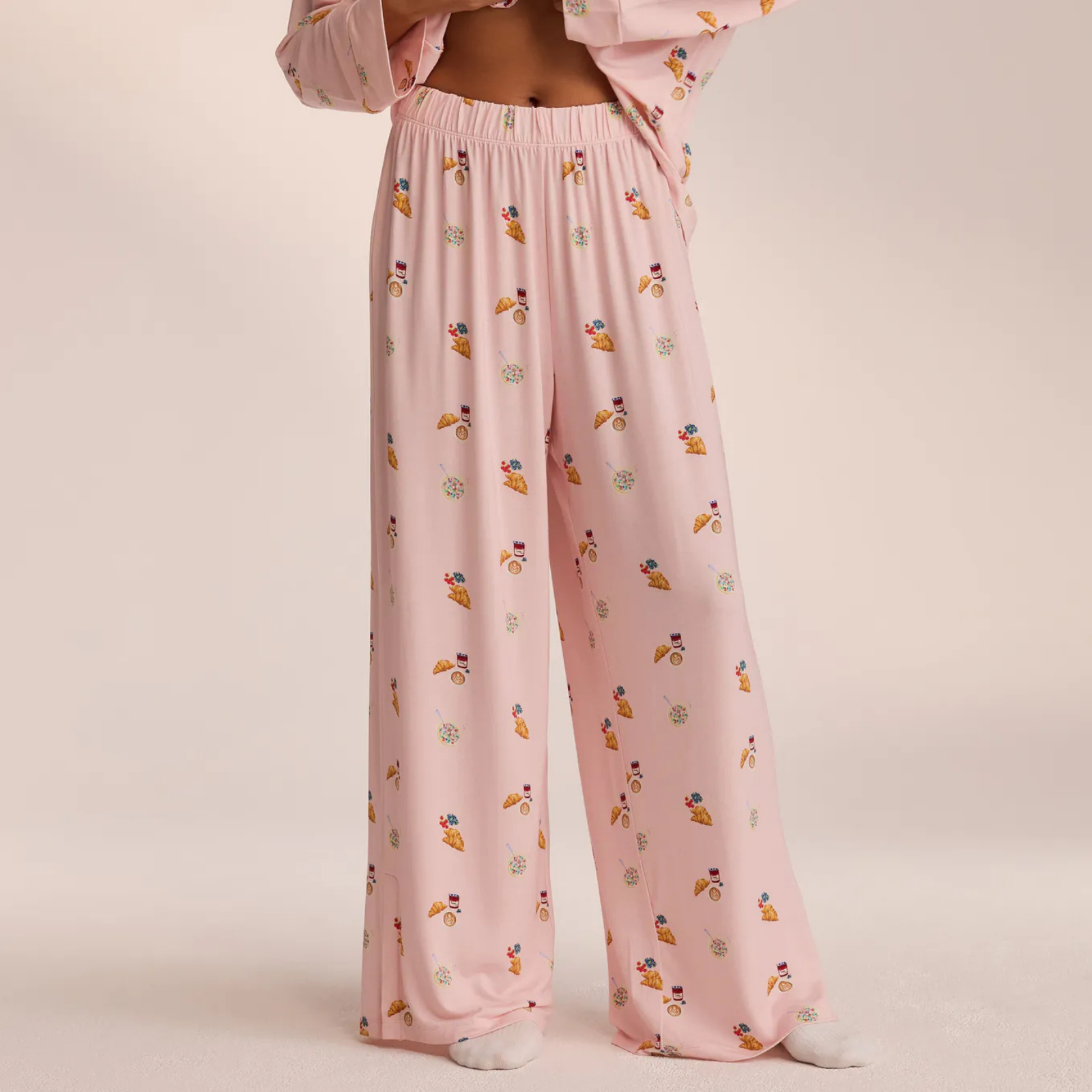 Bamboo Ease: Düğmeli Uzun Kollu Bambu Pijama Takımı
