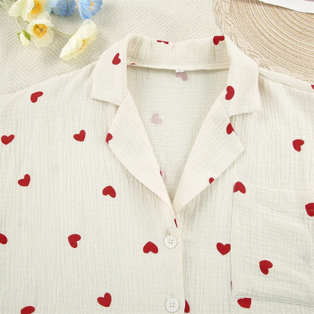 Heart & Haze: Kalp Desenli Bambu Kumaş Pijama Takımı