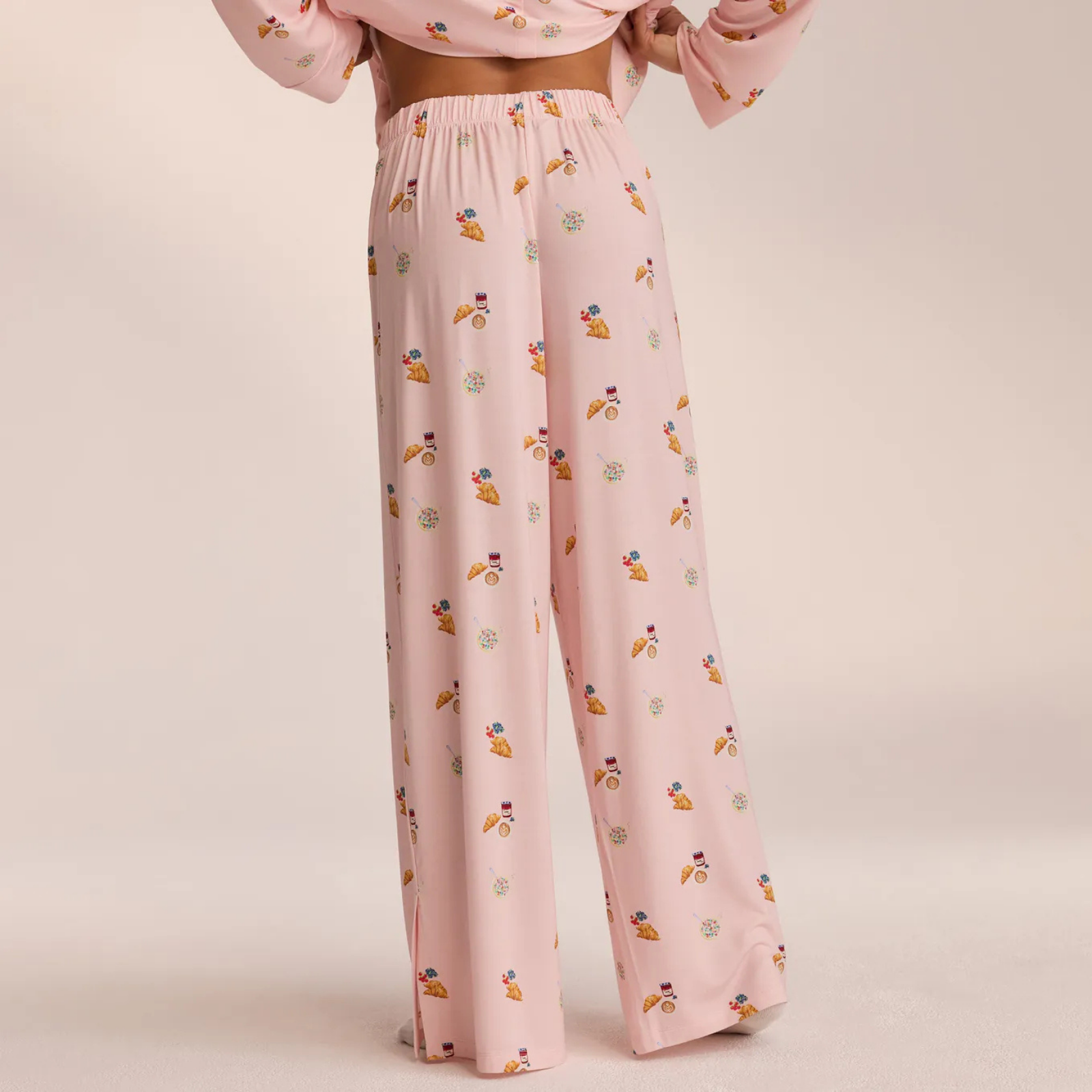 Bamboo Ease: Düğmeli Uzun Kollu Bambu Pijama Takımı