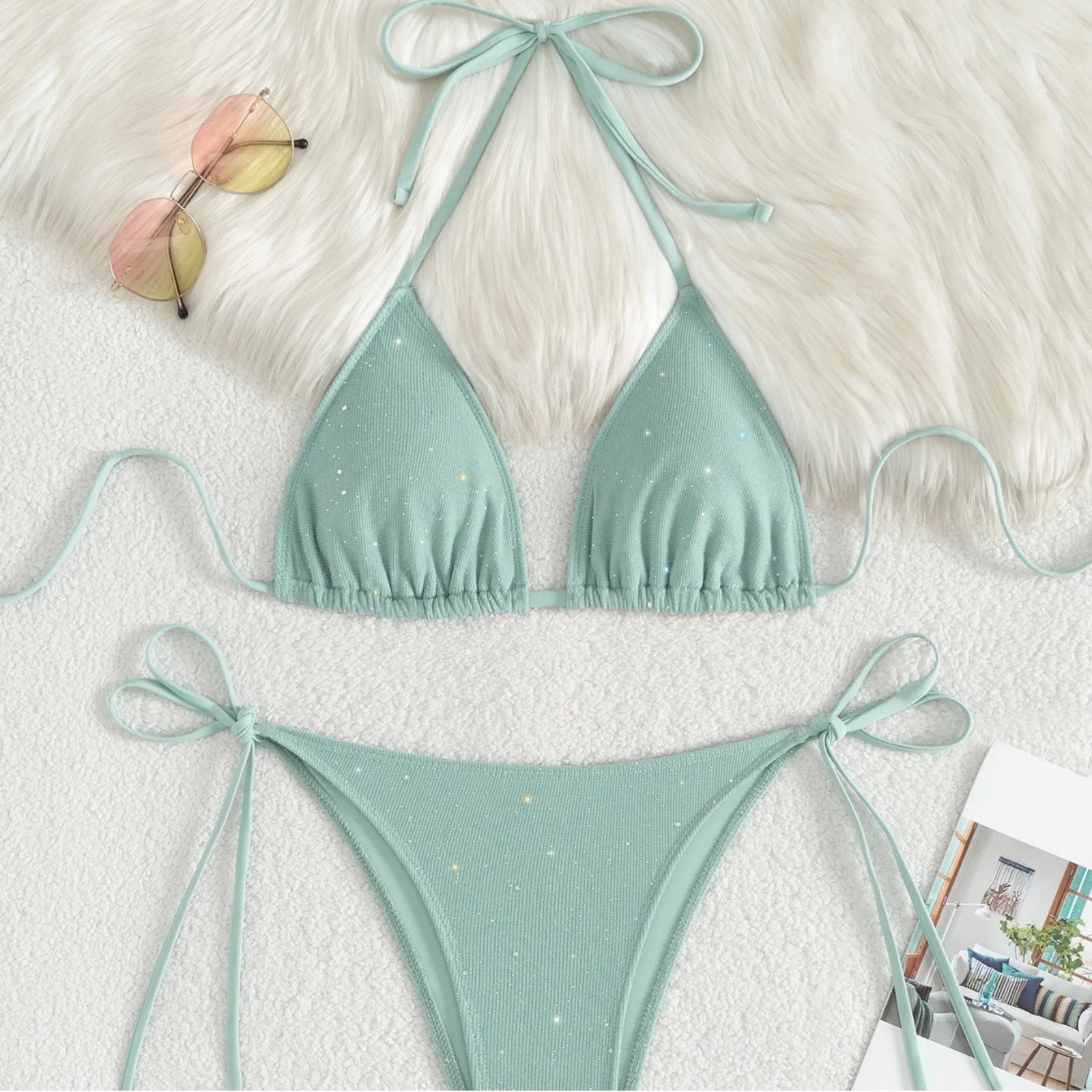 Lustra: Işıltılı Üçgen Bikini Takımı