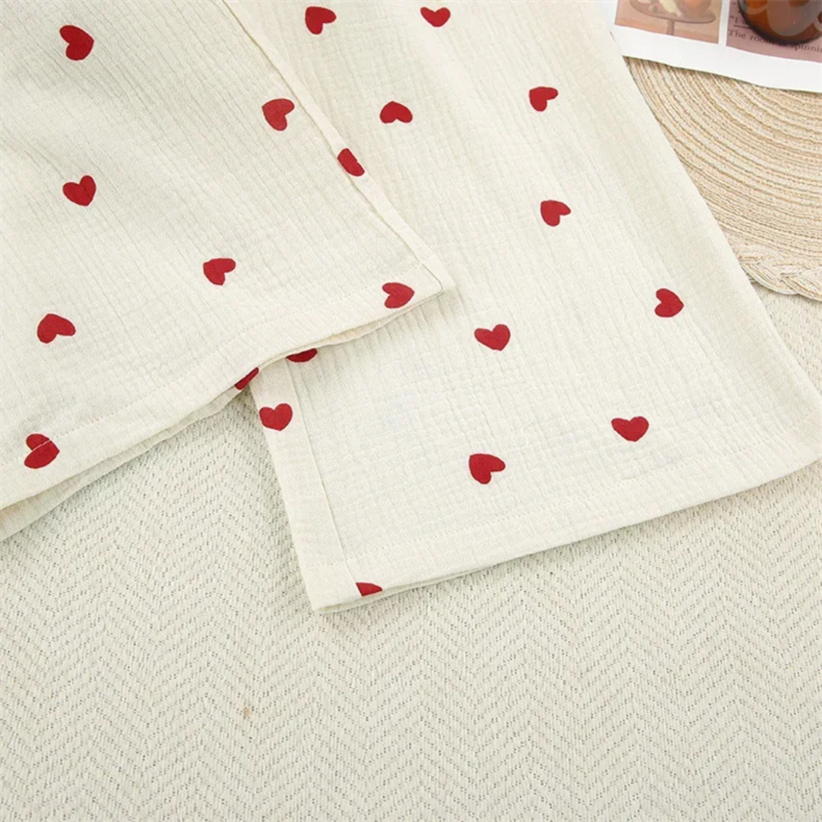 Heart & Haze: Kalp Desenli Bambu Kumaş Pijama Takımı