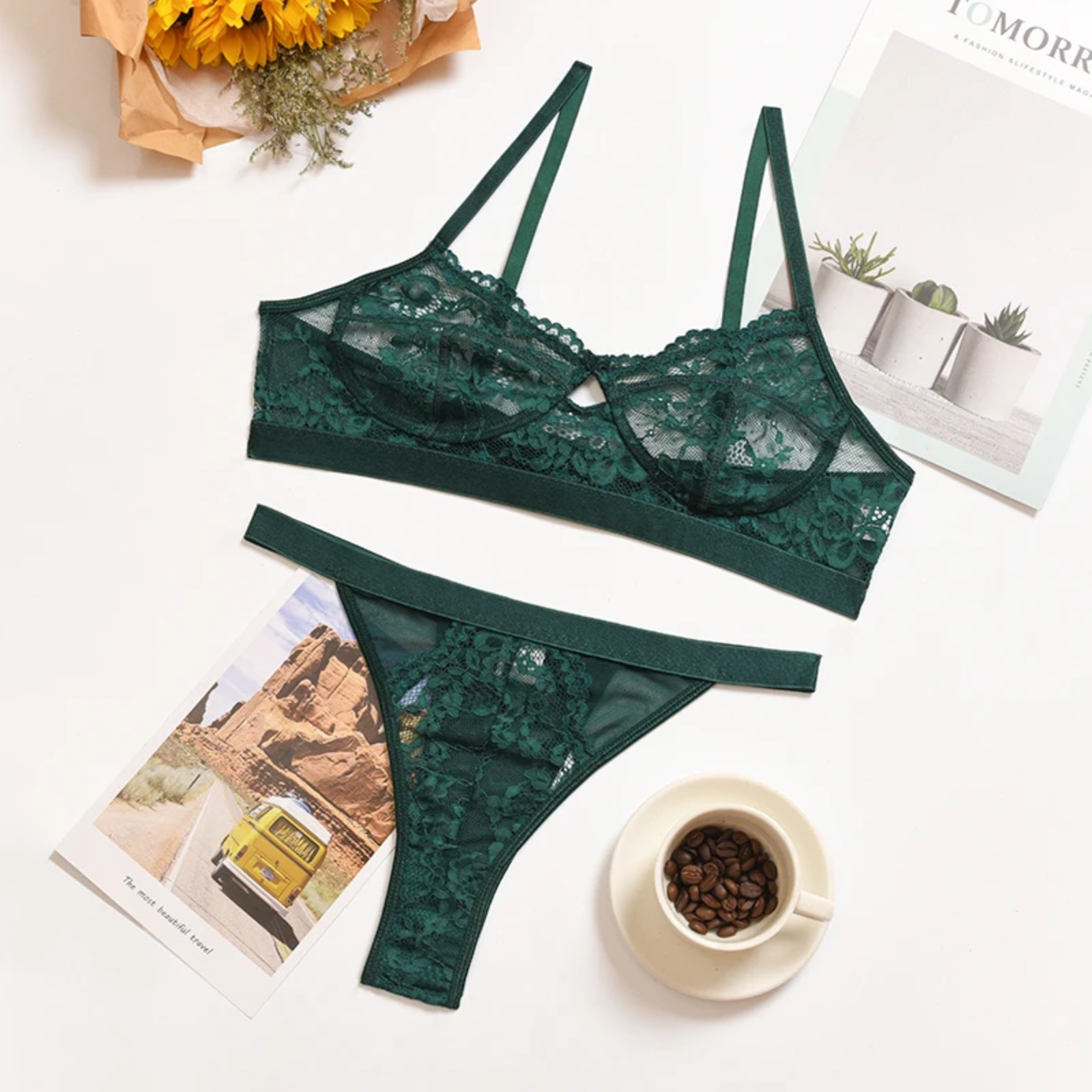 Velvet Lace: Dantelin Zarafetle Buluştuğu Set