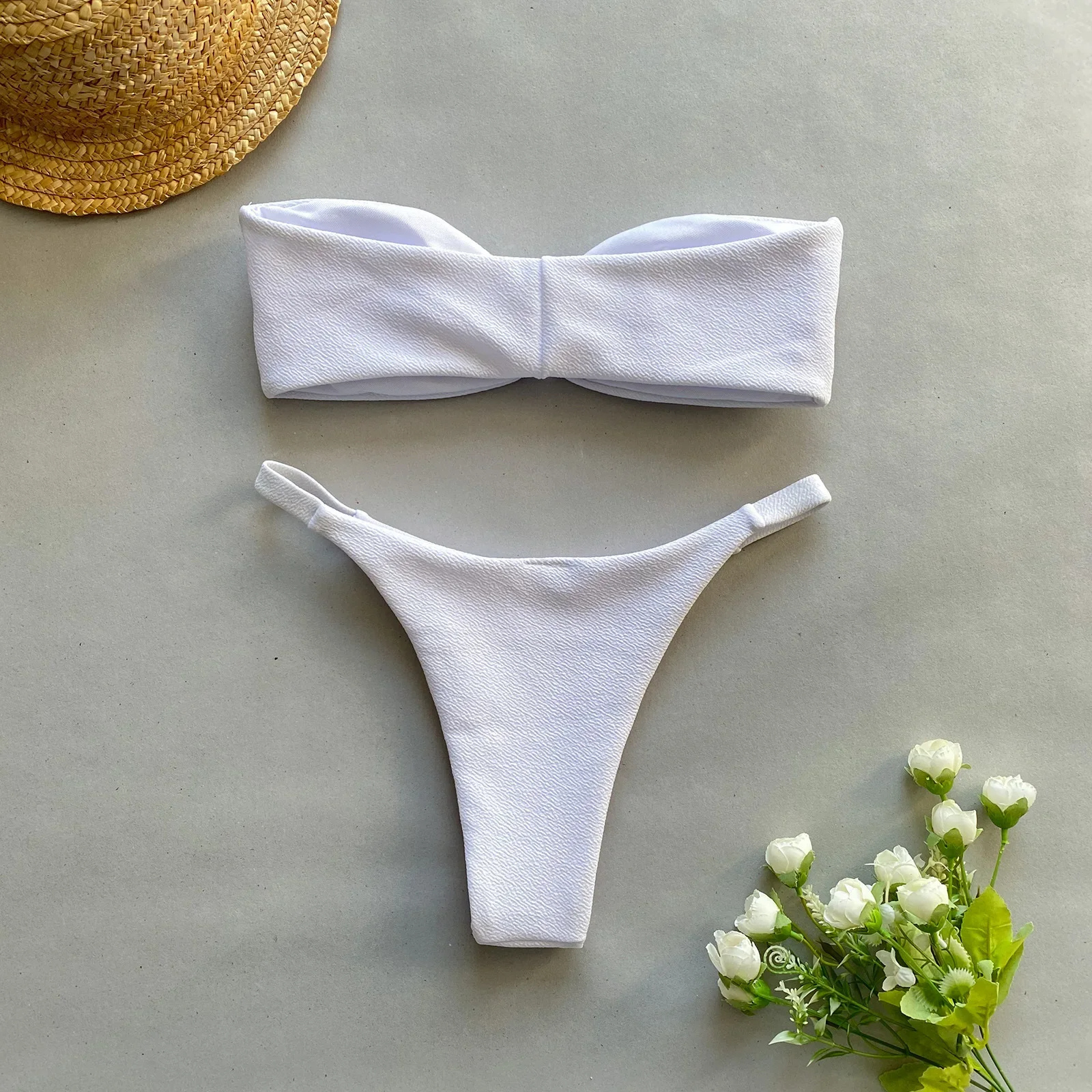 GoldKnot: Altın Detaylı Straplez Bikini Seti