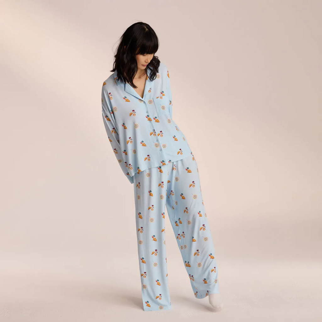 Bamboo Ease: Düğmeli Uzun Kollu Bambu Pijama Takımı