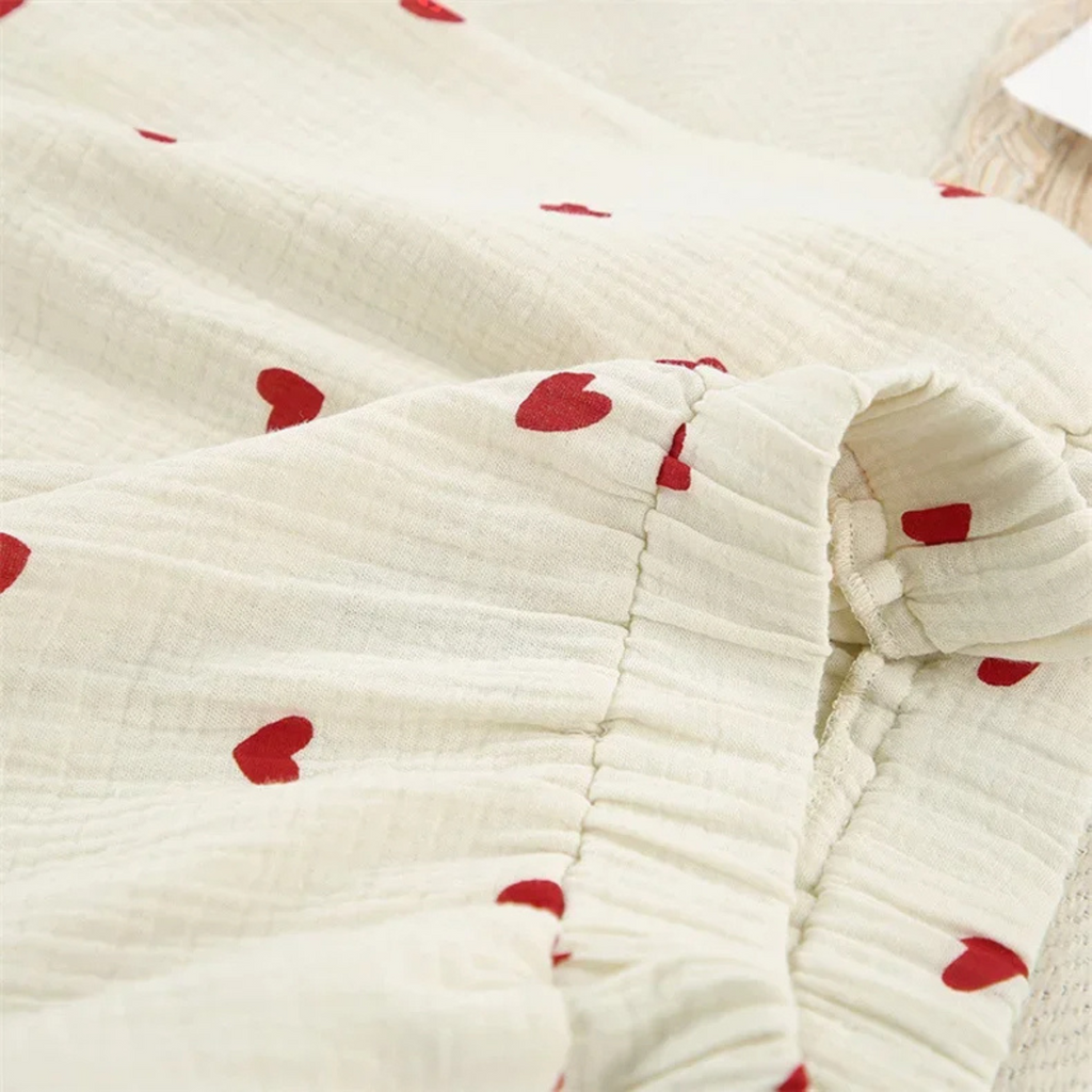 Heart & Haze: Kalp Desenli Bambu Kumaş Pijama Takımı