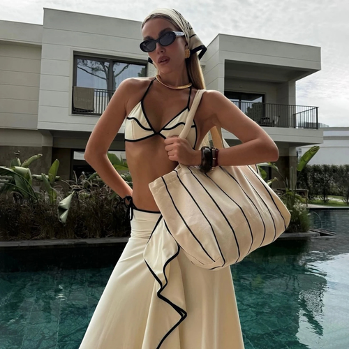 Aluretta: Çift Stil Seçenekli Üçlü Bikini & Fırfırlı Pareo Seti