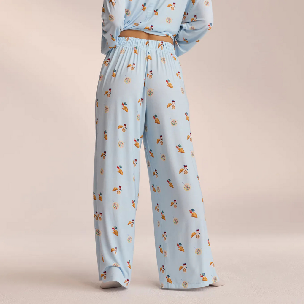 Bamboo Ease: Düğmeli Uzun Kollu Bambu Pijama Takımı