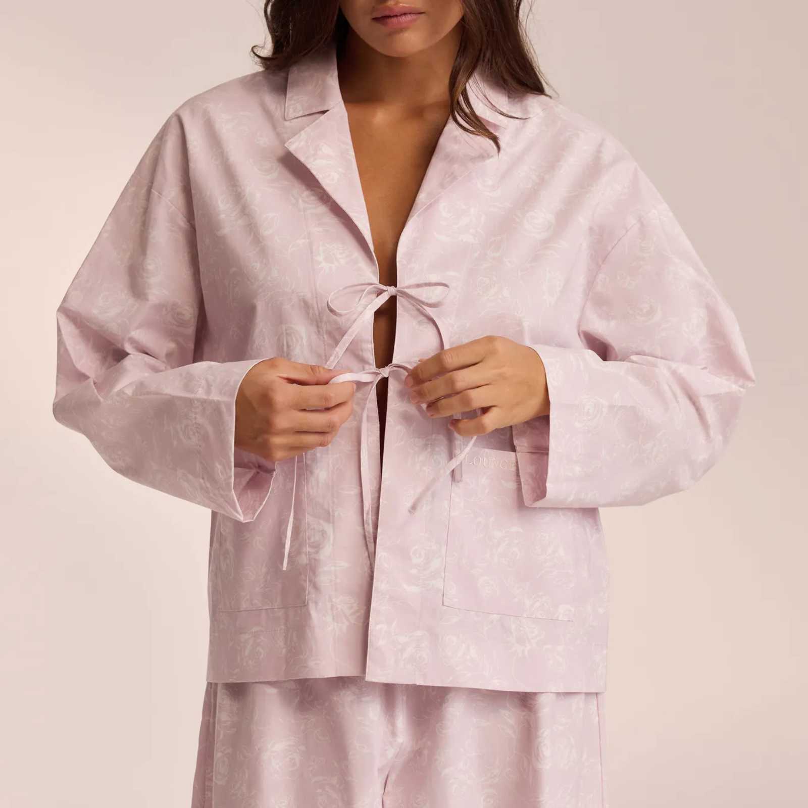 Natural Ease: Bambu Kumaşlı İpli Bağlamalı Uzun Pijama Takımı