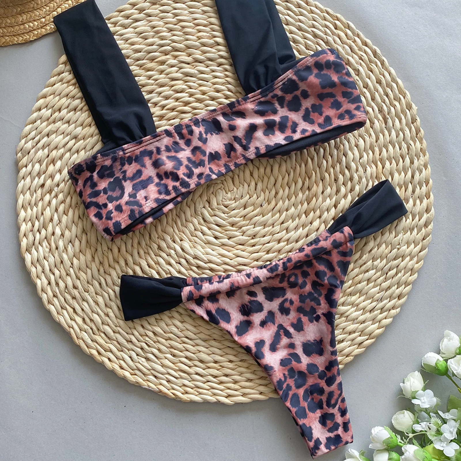 Knotta: Kurdele Formlu Sabit Bikini Seti