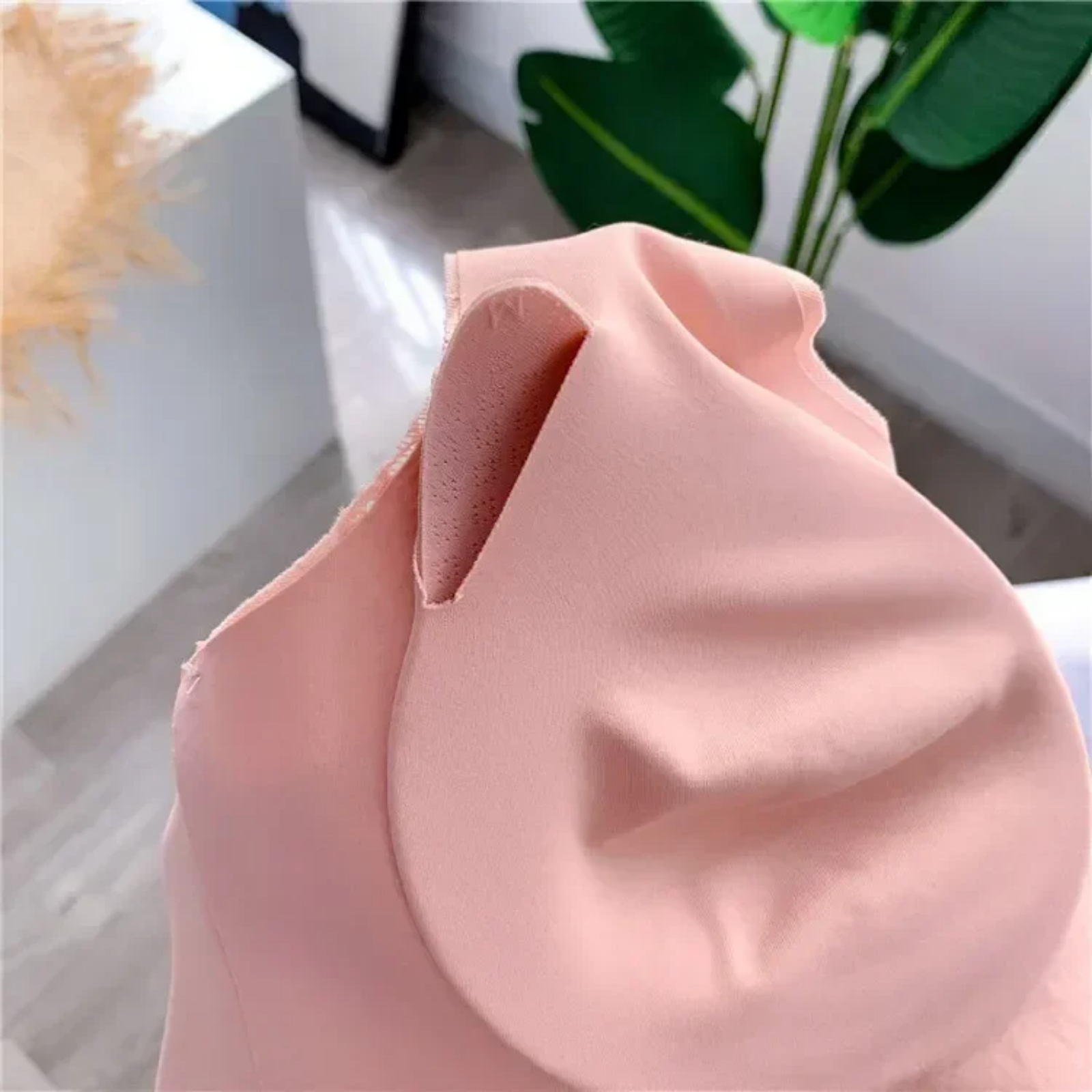 LaceFlex: Dikişsiz Konfor, Bralet Şıklığıyla